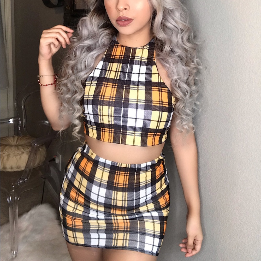 Black and yellow skirt set 💓